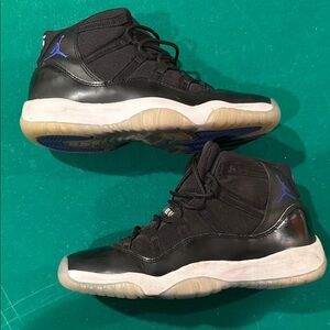 OG Space Jams Size 7